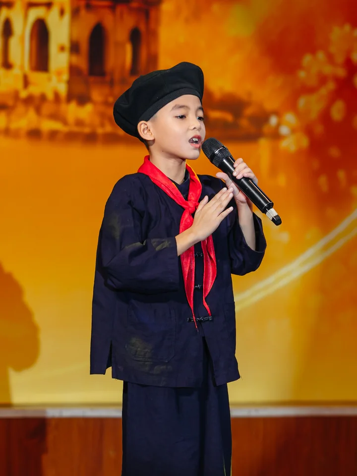 Vi Mạnh Hùng
