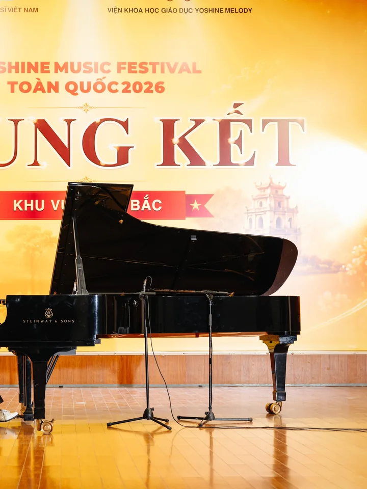 Nguyễn Thạc Hoàng
