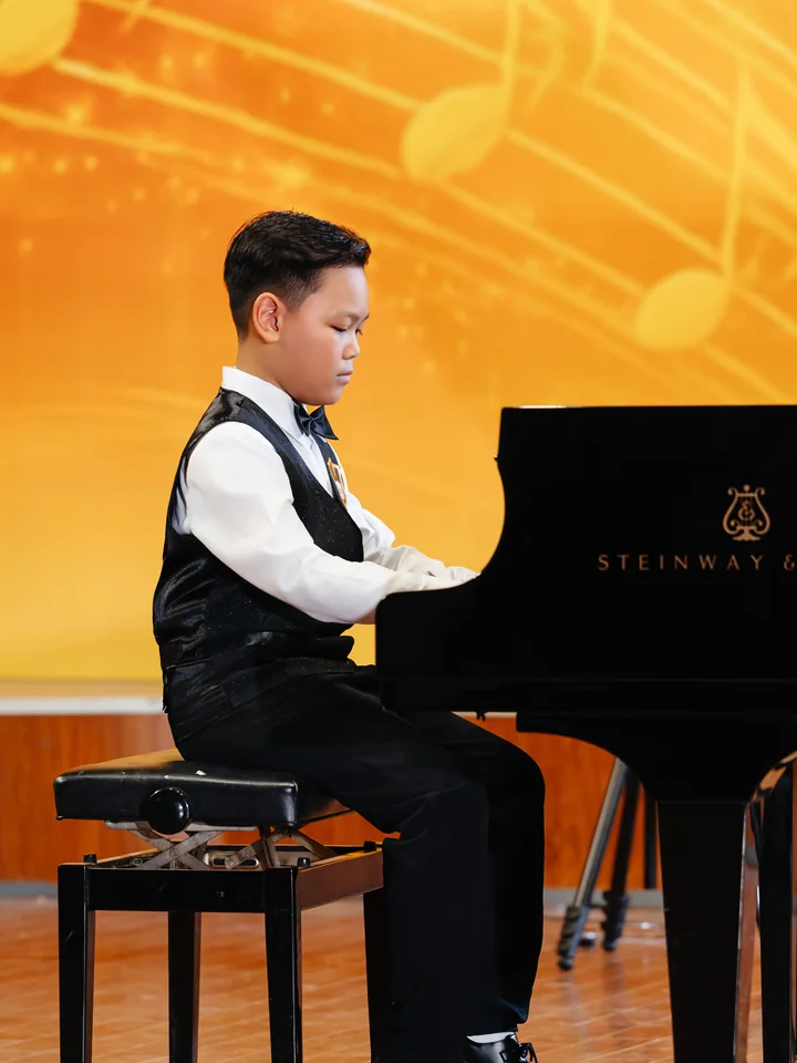 Trần Hiếu Trung