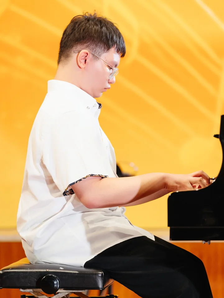 Đinh Nguyễn Tuấn Dũng