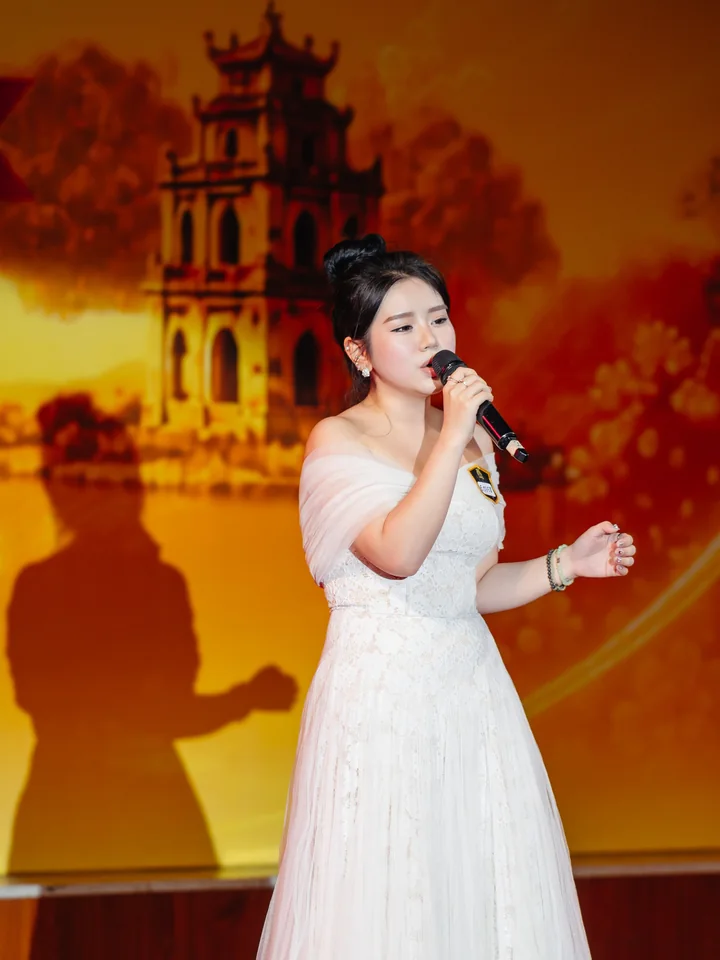 Nguyễn Thị Huyền Quyên